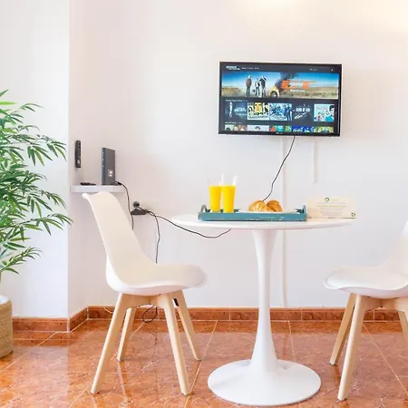 Estudio Playa Con Parking Malaga *