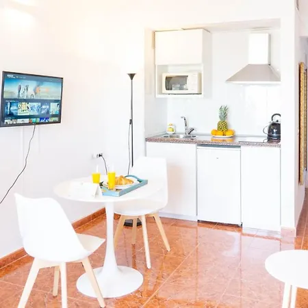 Estudio Playa Con Parking Malaga *